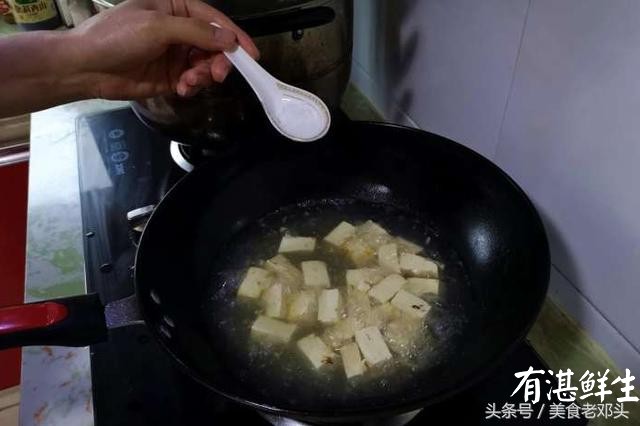 湛江生蠔批發|生蠔批發|生蠔養殖場|湛江烤生蠔|凈化蠔|生蠔|官渡生蠔|刺身生蠔|鮮活生蠔|